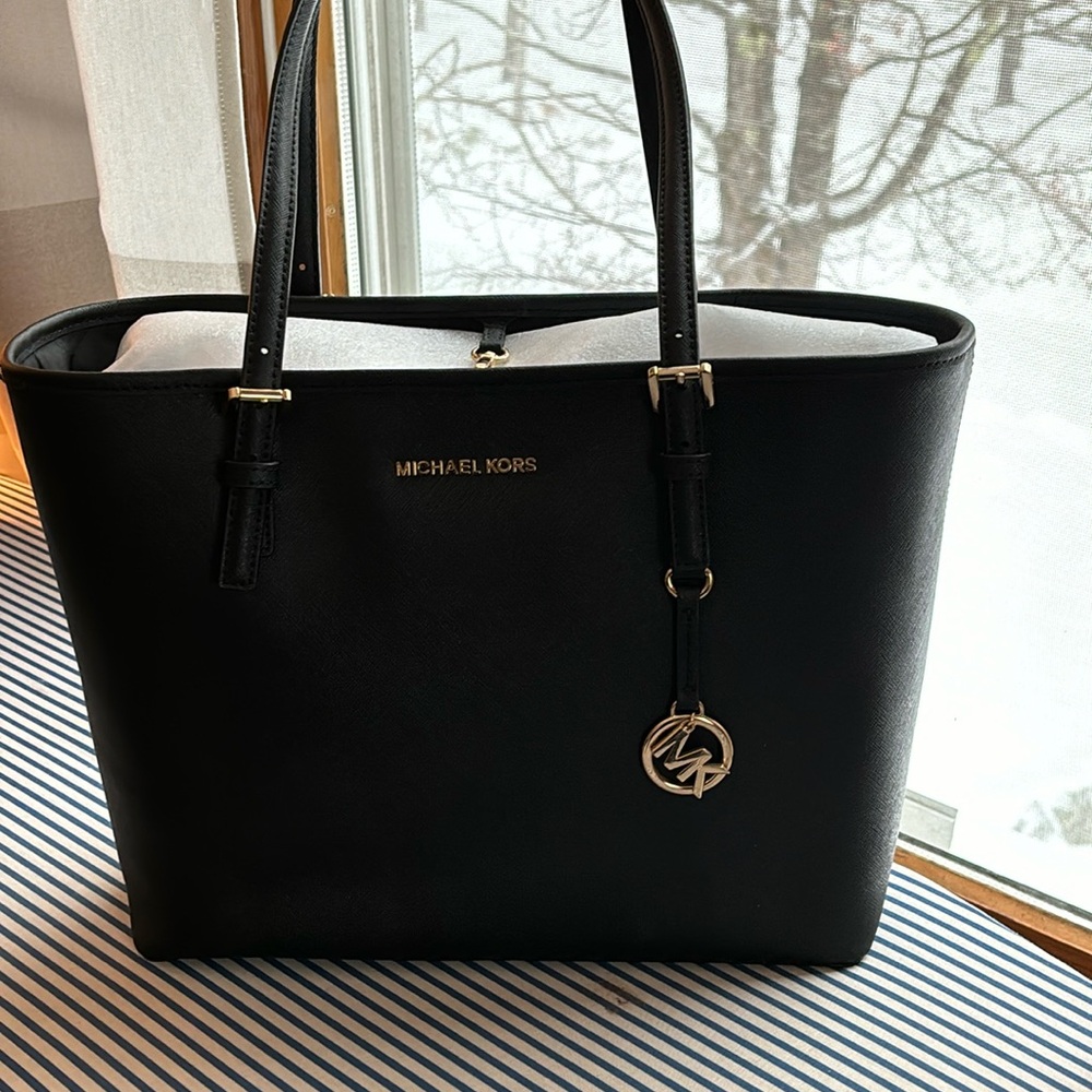 Black leather MK bag/tote. 15 x 10 x 4.5”.